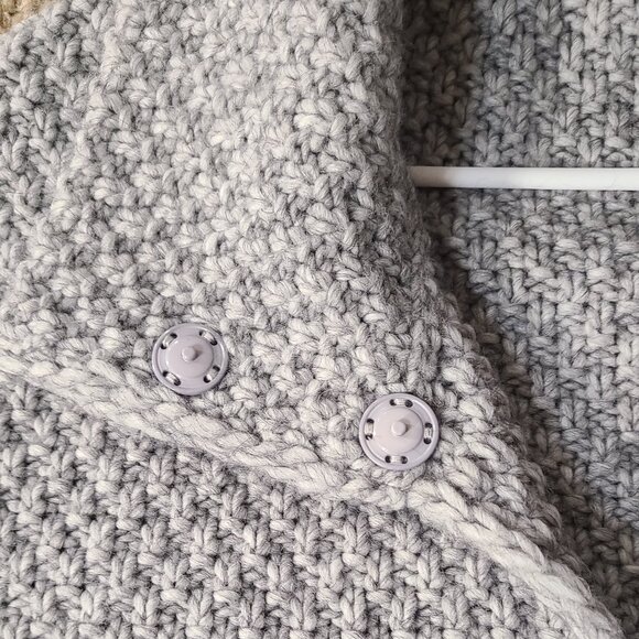 One size gray top - Picture 5 of 6